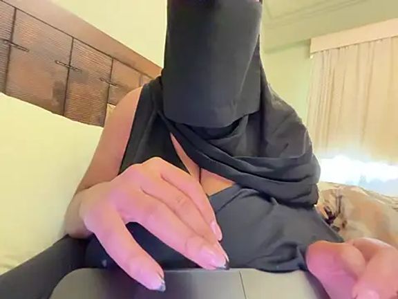Submissive_Arab