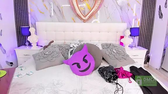 EmilyLeah_