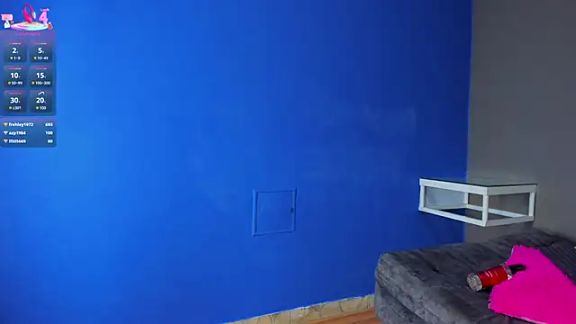 Charlotte_curvy_