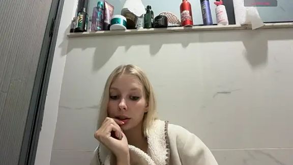 MiaDavis21