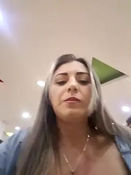 Isabellaa_Garcia_