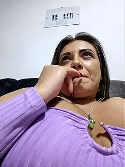 Isabellaa_Garcia_