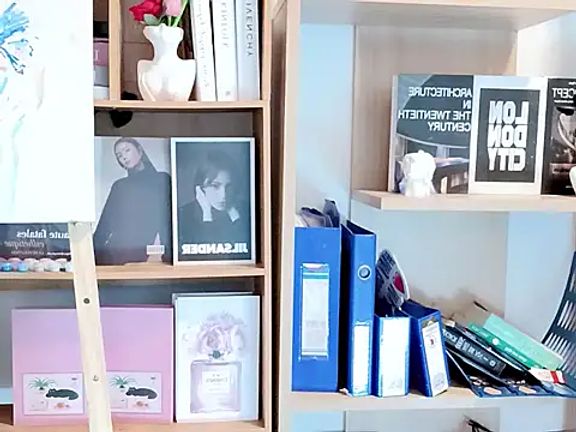 Lush-Office