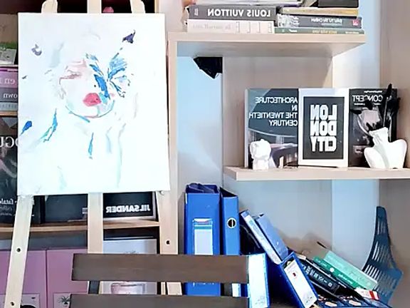 Lush-Office