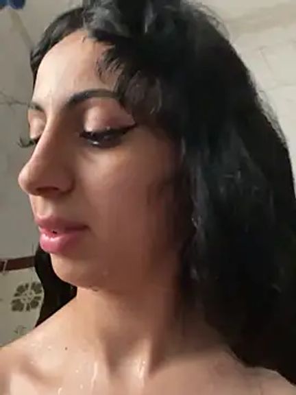 Noura69