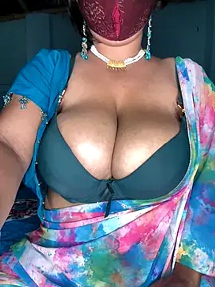 Lovely-Shivani