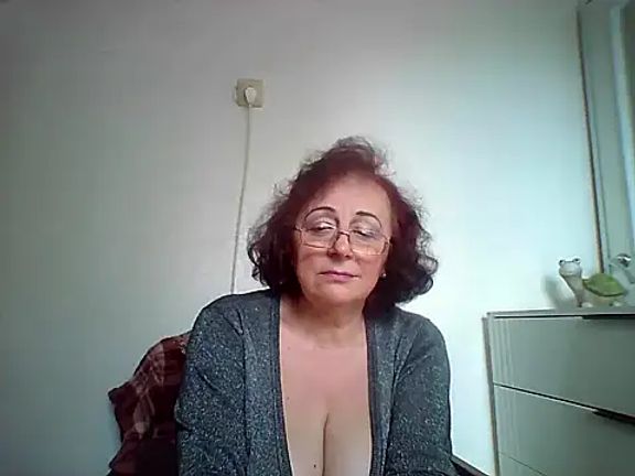 Julia5439
