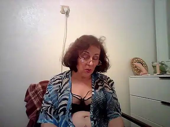 Julia5439