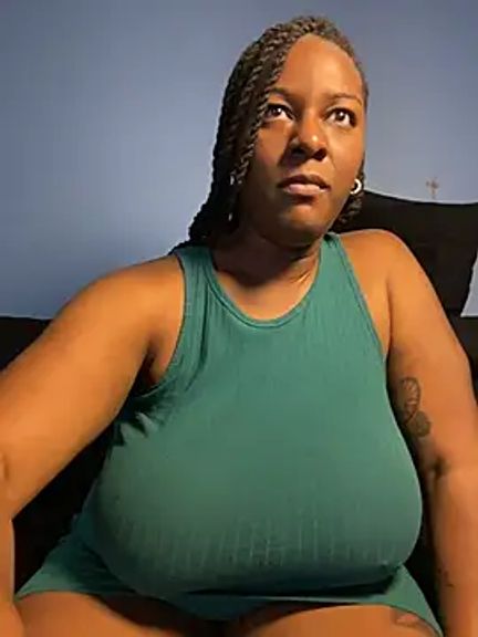 GirthGoddessCoco