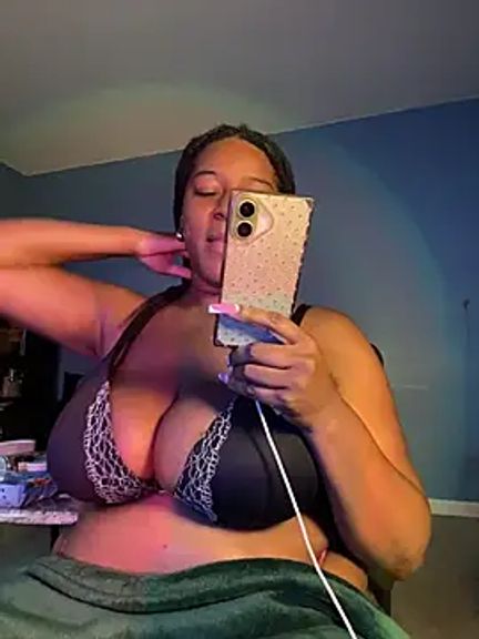 GirthGoddessCoco