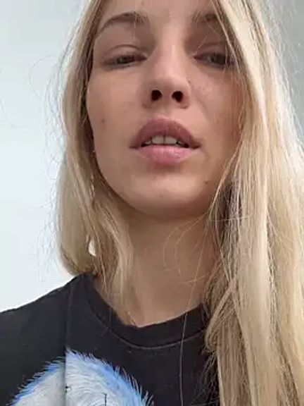 Adelina0001