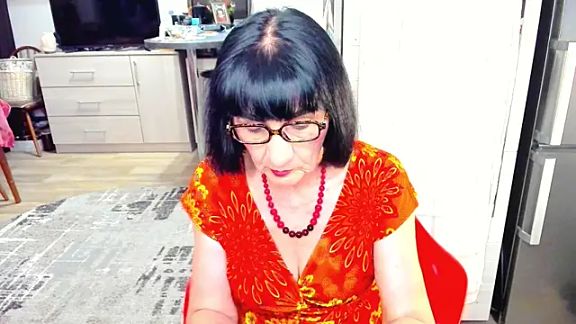 Tina_Joness