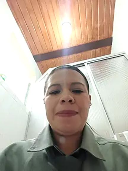 Ariana-07
