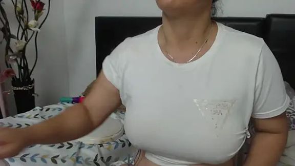 Angelinna_Milf