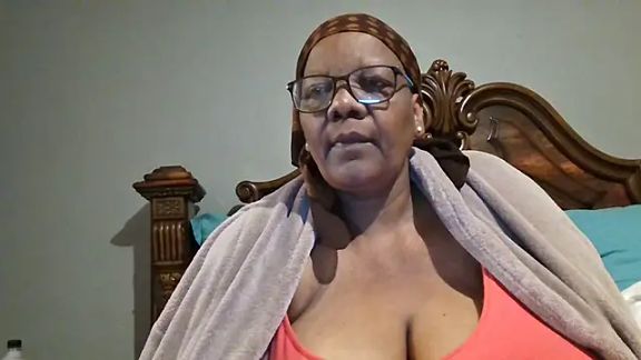 SEXYBOOBSNASS
