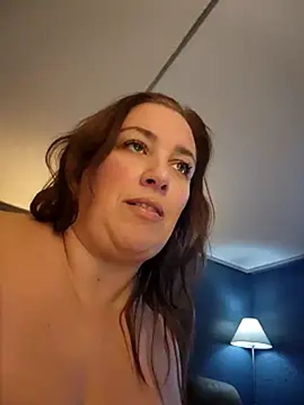 Canadian_BBW