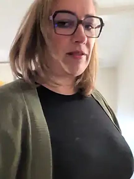Canadian_BBW
