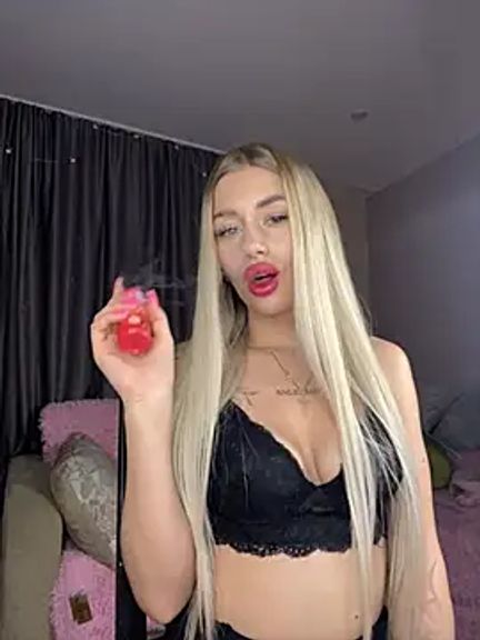 Tiffany_Kissss