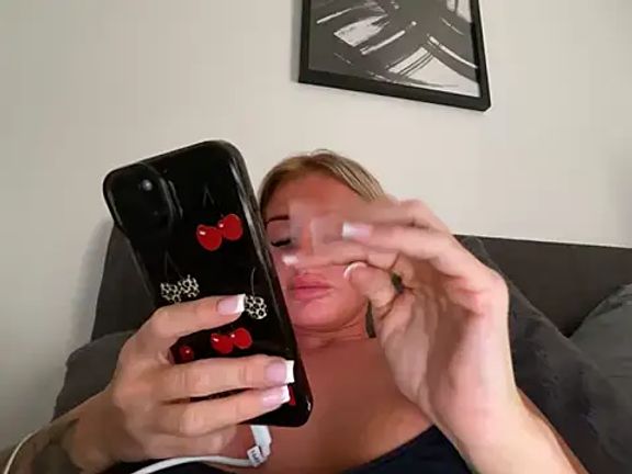 JuicyyJadeyy