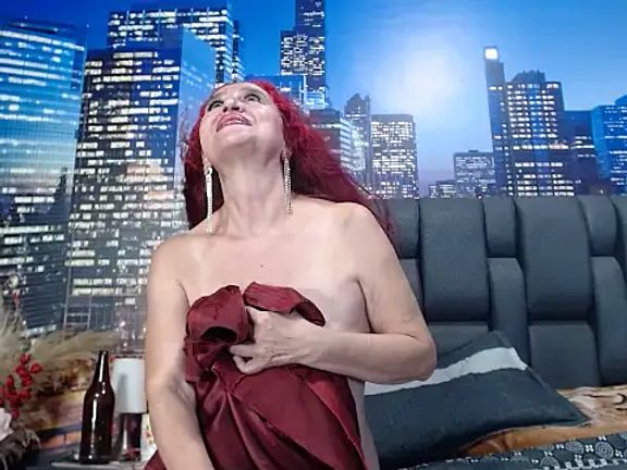 Lucy_mature8