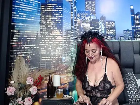 Lucy_mature8