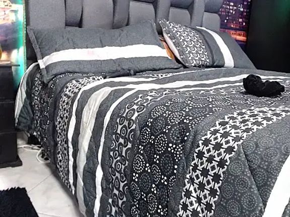 Lucy_mature8