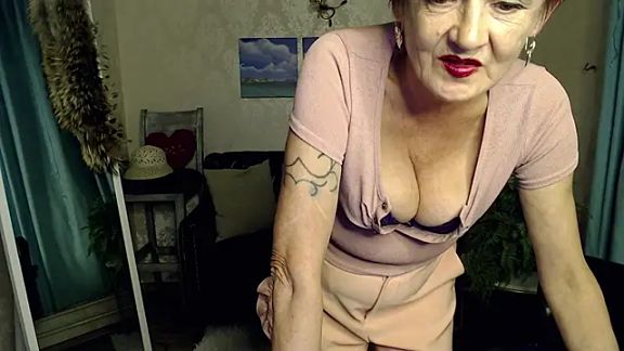 SexyGrandma_