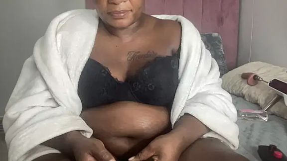 Sexyebonyxxx87