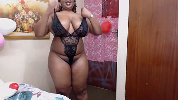 BootyliciousbustyX33