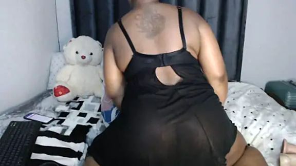 BootyliciousbustyX33