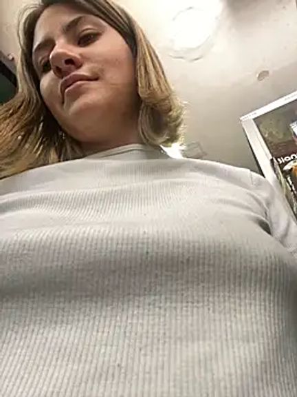 Andrea_19blonde