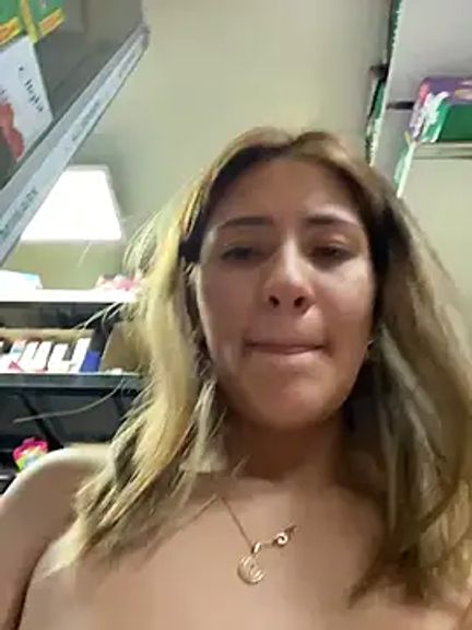 Andrea_19blonde