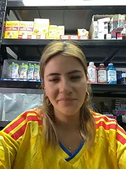 Andrea_19blonde