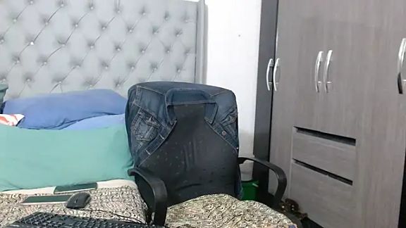 Bustyredx