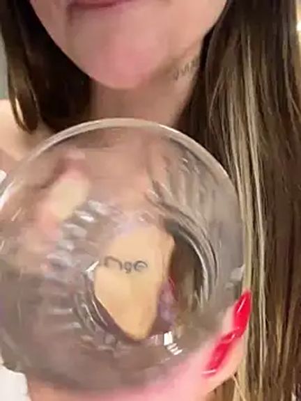 Alina_Vibe_Me