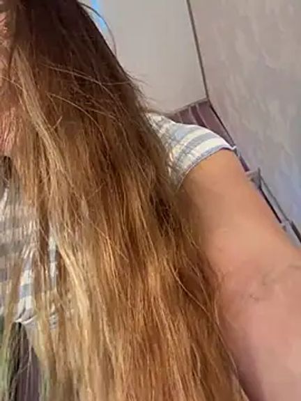 Alina_Vibe_Me