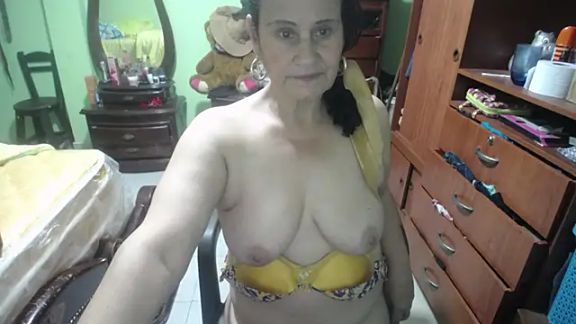 jazmin_mature_