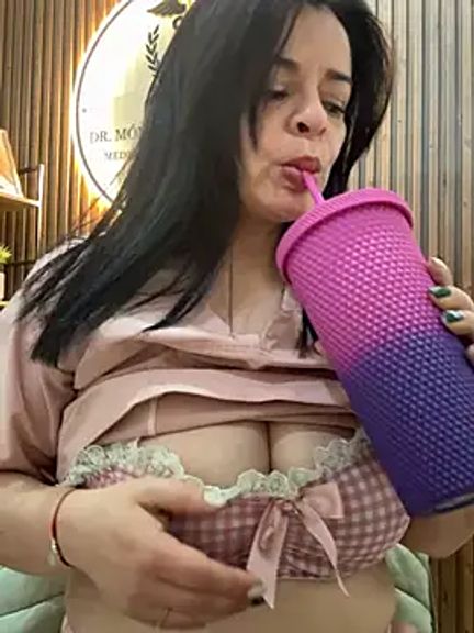 Dr_Nathalia_28
