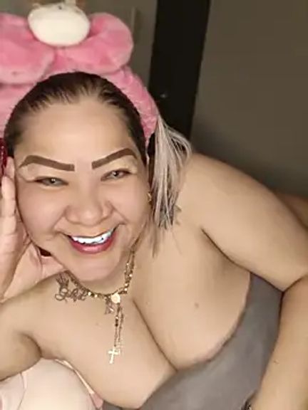 Dalessa_Bigtits