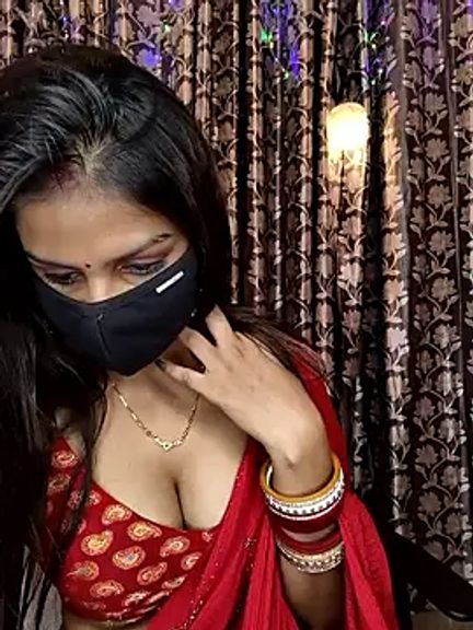 Cute-Maahi