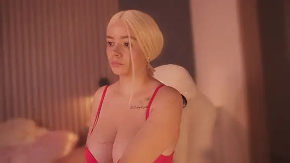 bella_adams_