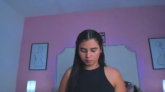 _Emma_whiitee_