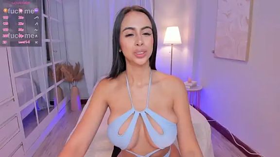 LeahJones_