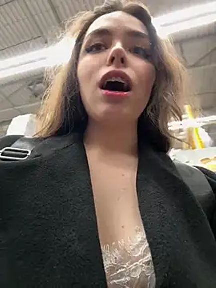 pantyless