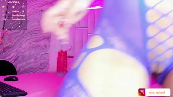 MiaVelveett