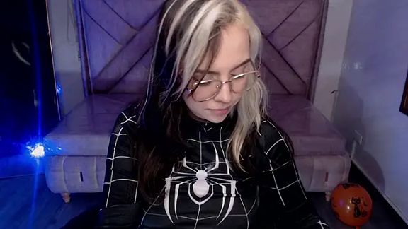 Hela_v