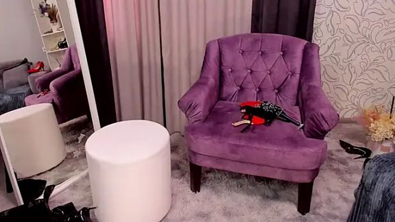 Jullia_Moor