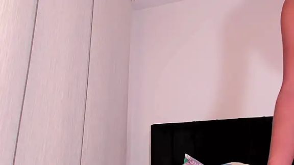 elliesantos_