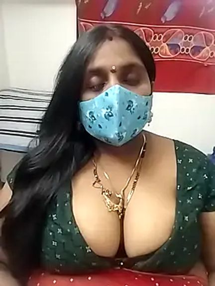 Sexy_Radhikaa