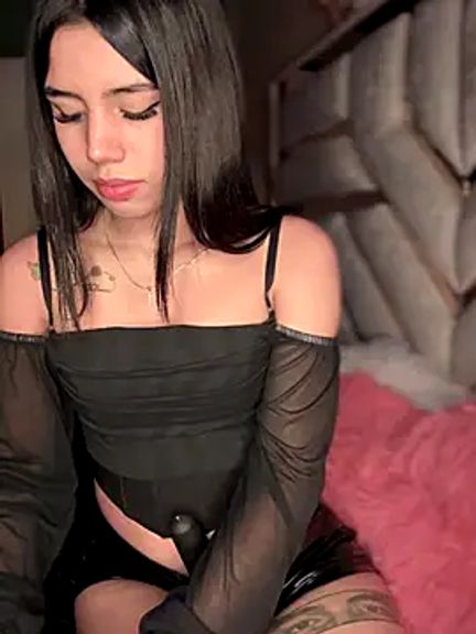 Laura-Khalifa
